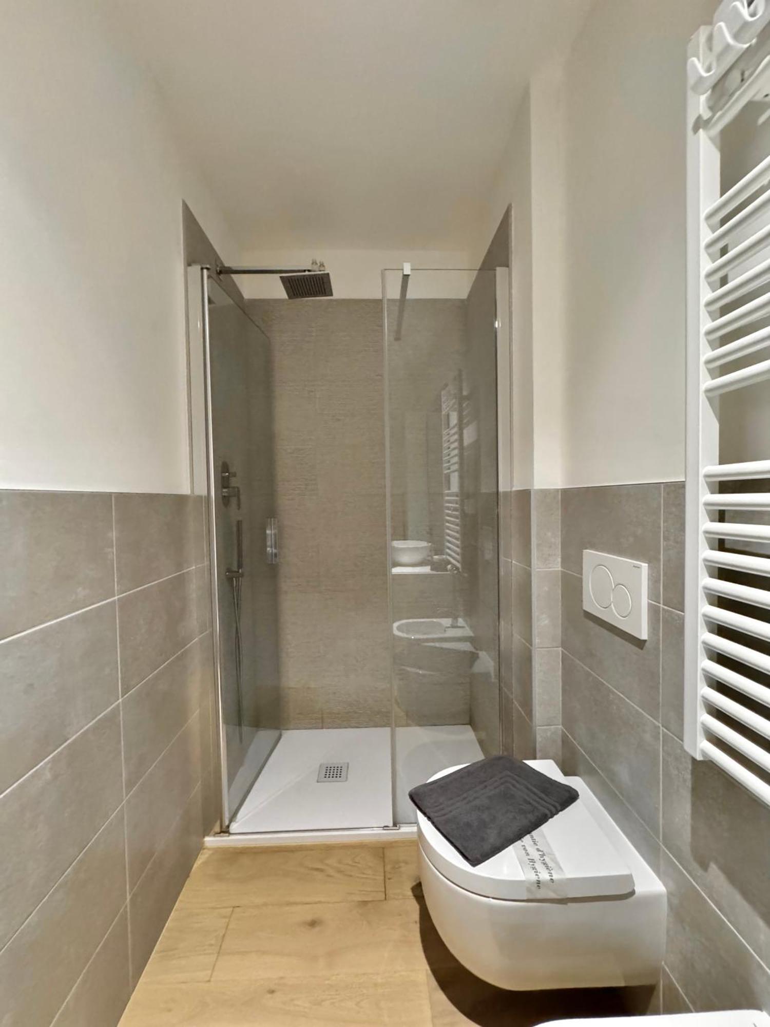 Gold'S House Apartment ตรีเอสเต ภายนอก รูปภาพ