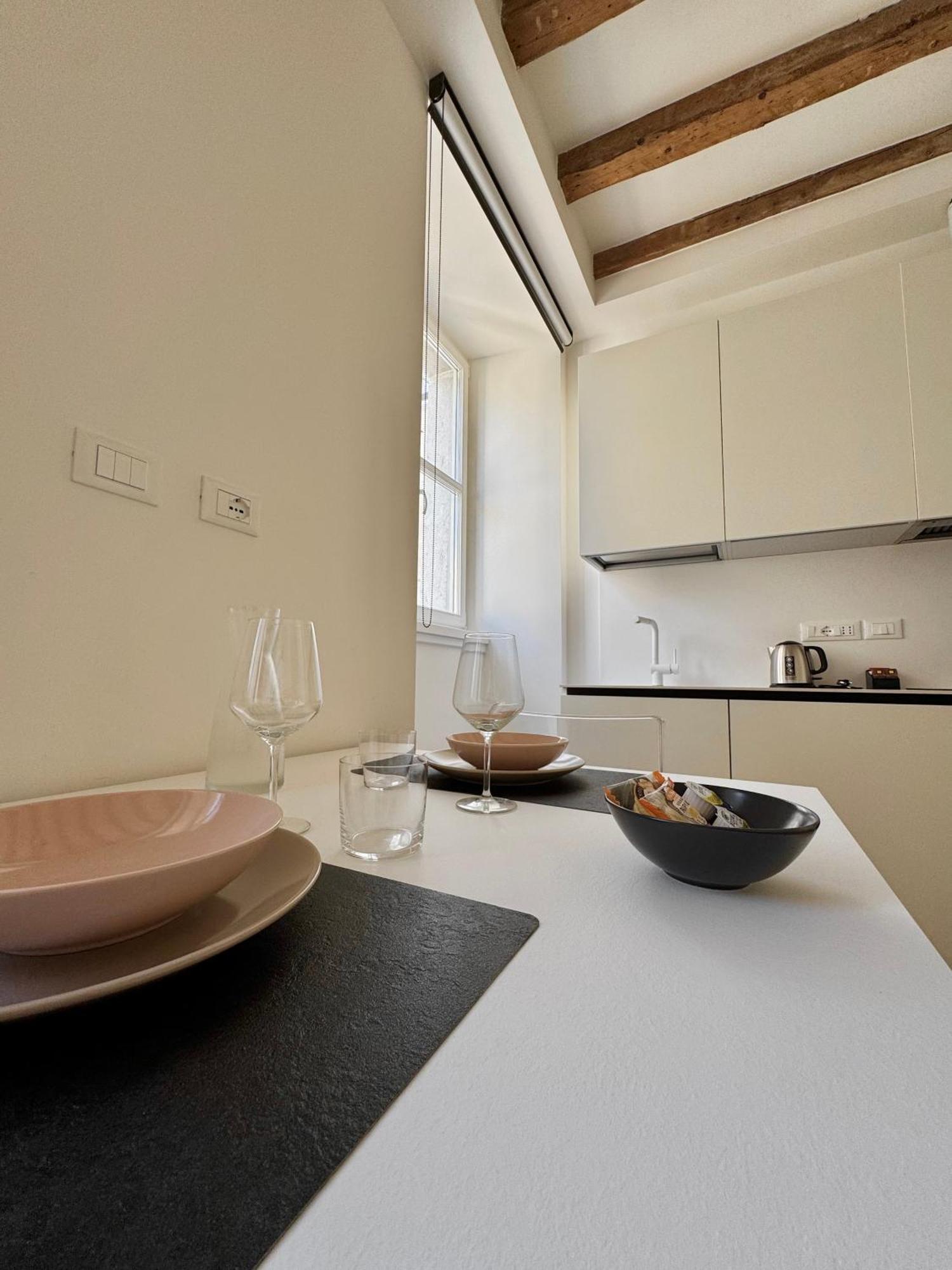 Gold'S House Apartment ตรีเอสเต ภายนอก รูปภาพ