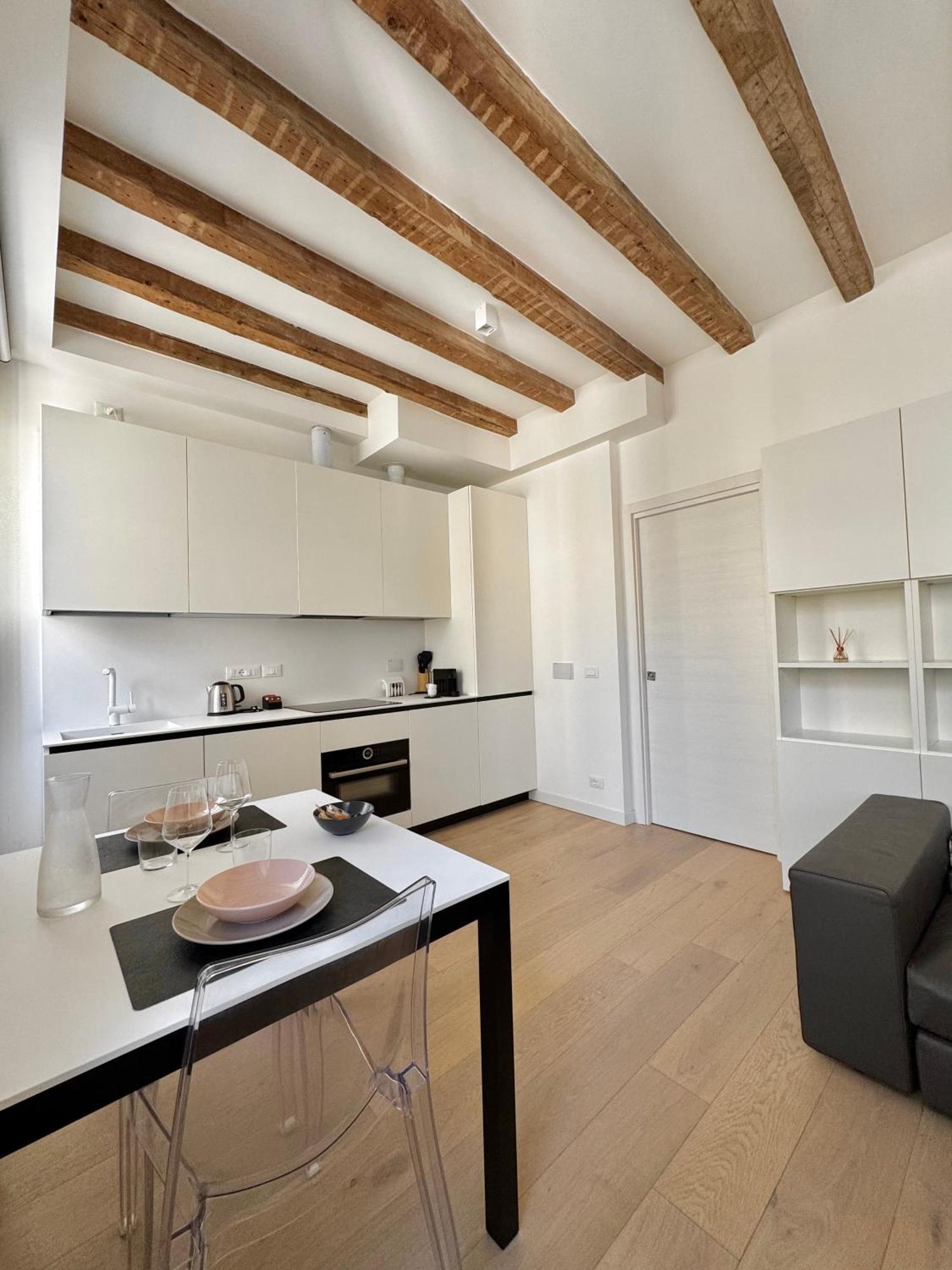 Gold'S House Apartment ตรีเอสเต ภายนอก รูปภาพ